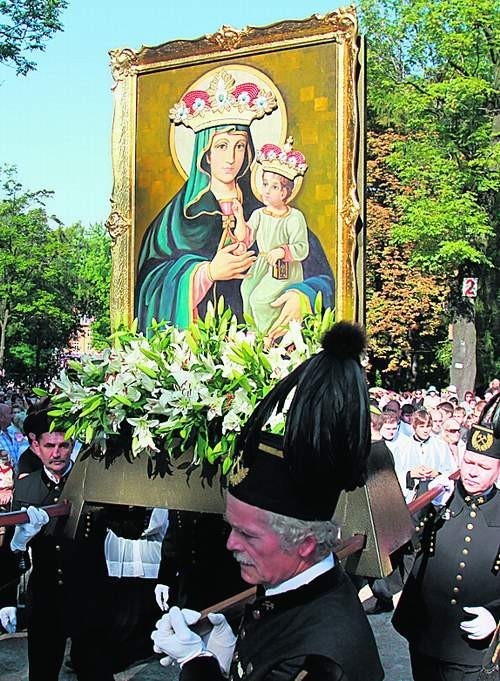 Górnicy przynieśli obraz Matki Boskiej Piekarskiej