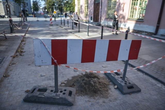 Gwarancyjna naprawa nawierzchni na odcinku ul. Wajdeloty potrwać ma do 3 października