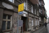 Spór o przystanek pod oknami mieszkań przy ul. Poniatowskiego we Wrocławiu. Jedni go nie chcą, inni potrzebują [ZDJĘCIA]