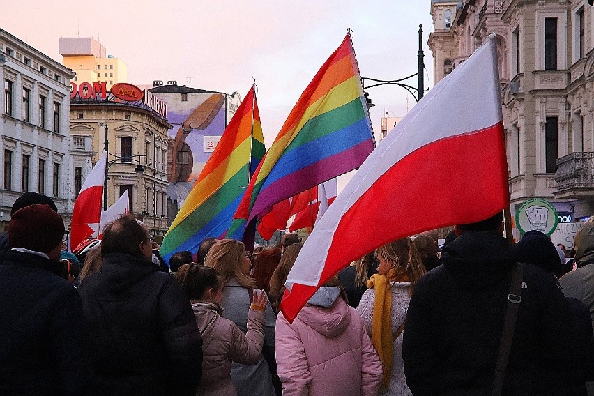 Strajk nauczycieli 2019. Demonstracja w Łodzi poparcia dla...