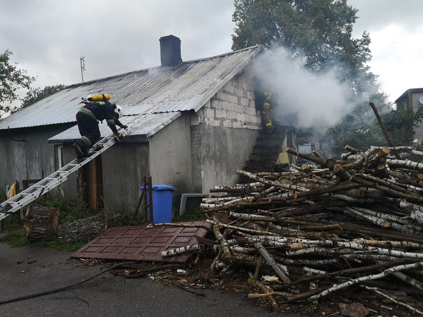 Rodzina ze Sztofrowej Huty straciła dom. Potrzebna jest pomoc [ZDJĘCIA]