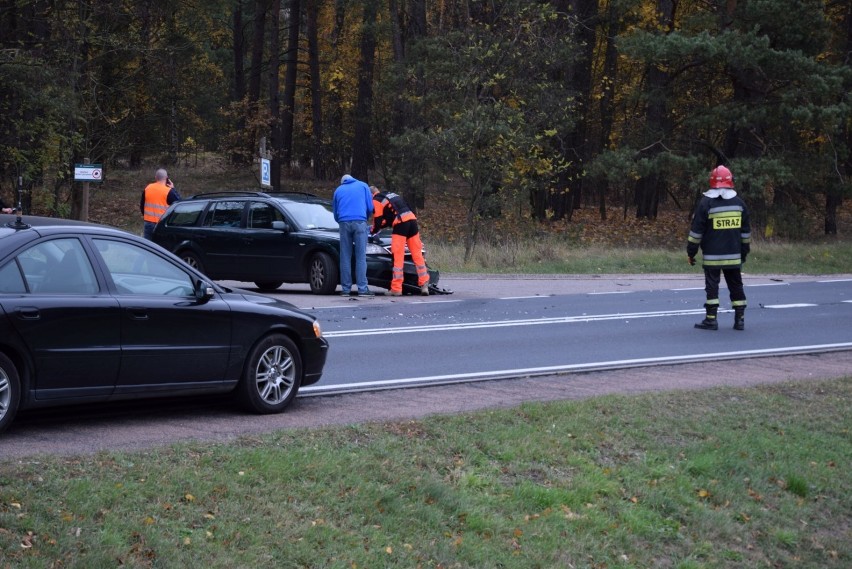 Człuchów - Rychnowy. Zderzenie trzech samochodów. Na szczęście bez ofiar