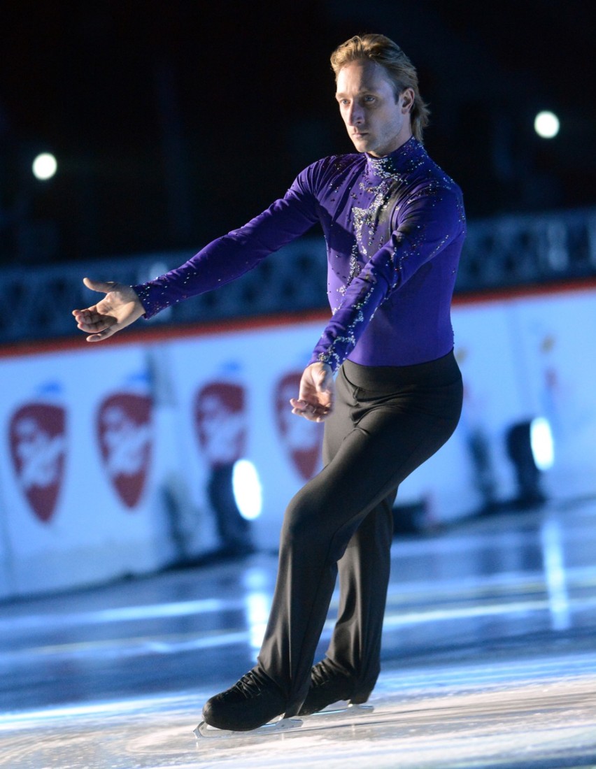 Kings on Ice. Popis łyżwiarskich umiejętności na Stadionie...