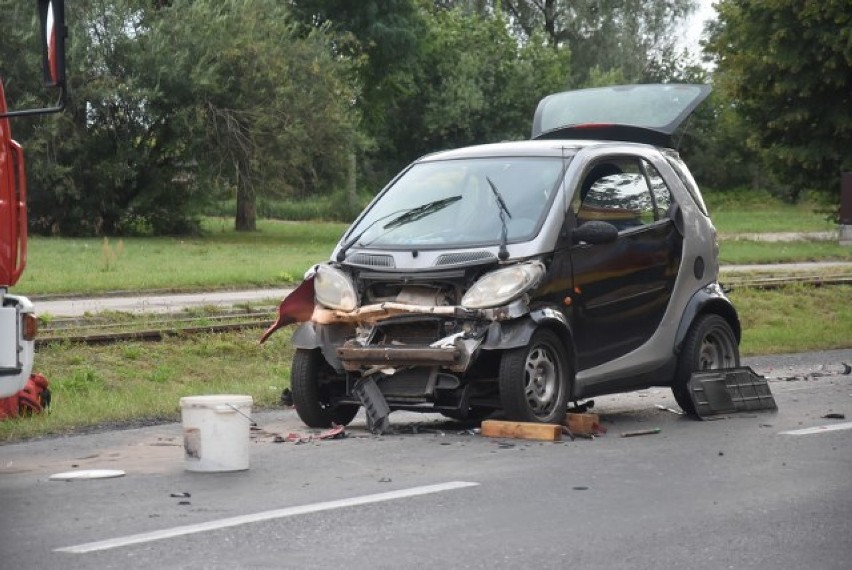 Witkowo: Wypadek przy u. Gnieźnieńskiej - droga zablokowana [GALERIA]