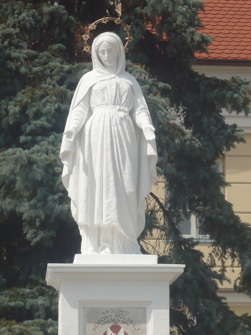 Odnowienie figury Matki Boskiej po interwencji mieszkańca