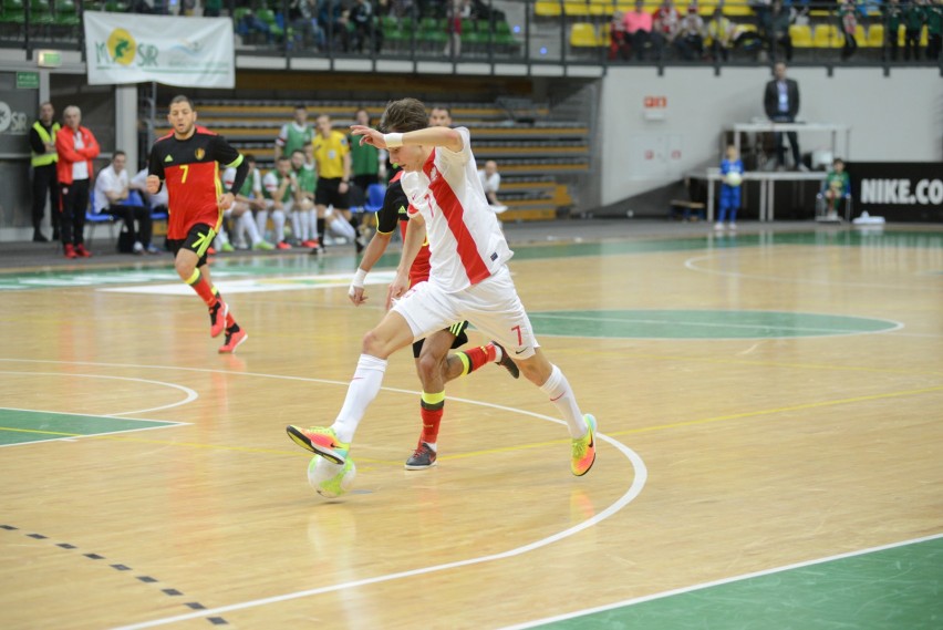 Reprezentacja Polski w futsalu grała już pod dachem hali CRS