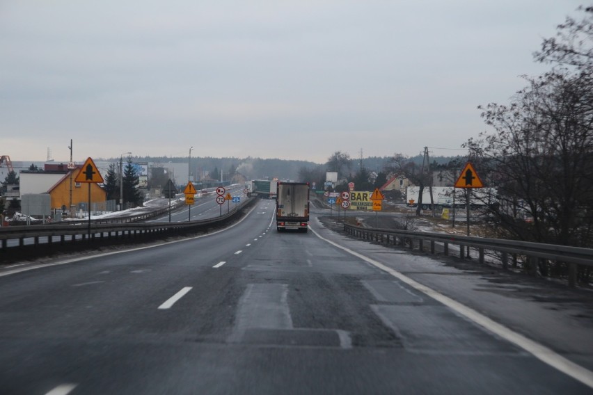 Autostrada czy droga krajowa. Sprawdzamy koszty i czas...