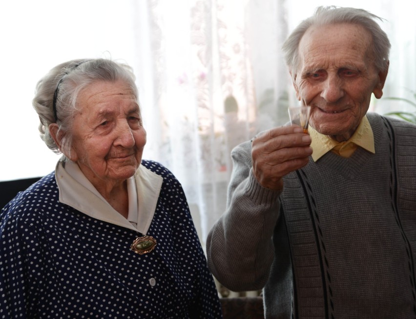 Wiele zdrowia i radości życzymy pani Apolonii  (96 lat) i...