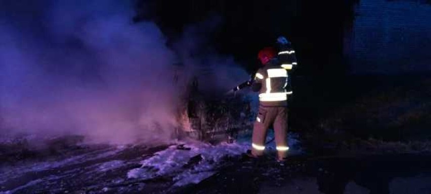 Pożar samochodu w Starym Jarosławiu [zdjęcia] 