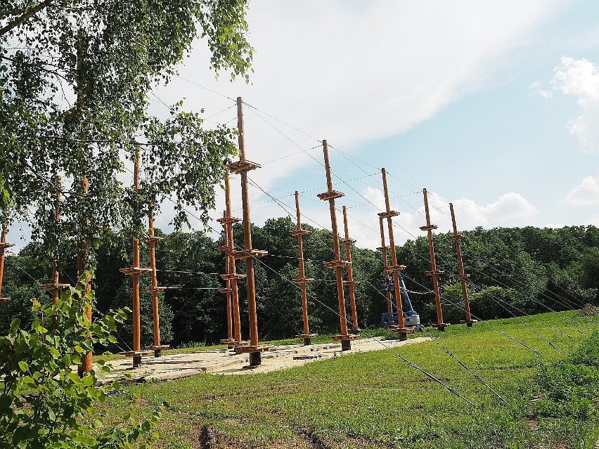 28 sierpnia nad zalewem w Lisowicach zostanie uruchomiony park linowy. Ma być czynny przez cały rok