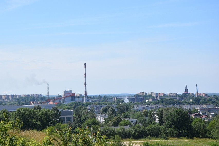 Ze Złotej Góry w Częstochowie roztacza się piękna panorama...