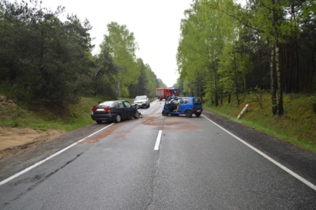 Zderzenie aut na Cyganie. Dwie osoby ranne