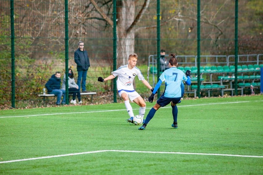 Mecz CLJ U-17 Hutnik Kraków - Stal Mielec