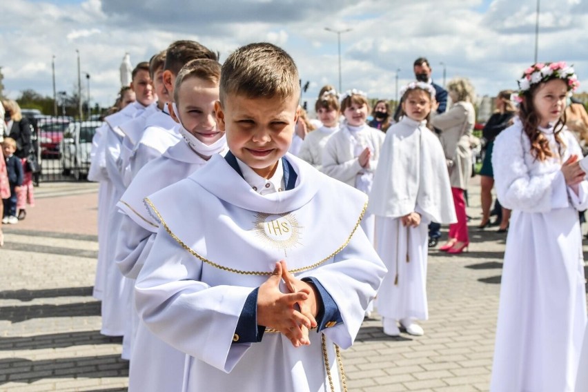 Bliższa rodzina daje zazwyczaj 300-400, czasem nawet 500 zł