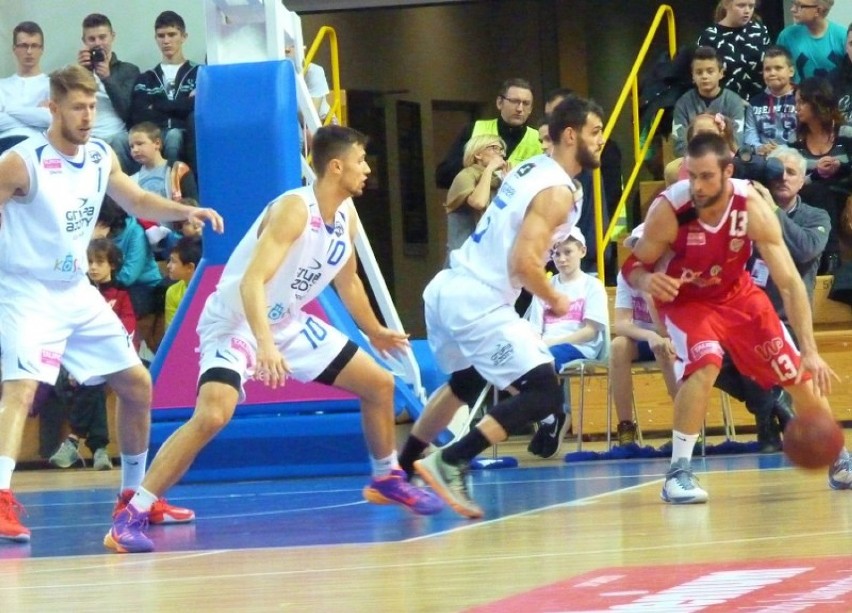 Koszykarze AZS Koszalin wygrali z MKS Dąbrowa Górnicza 87:75