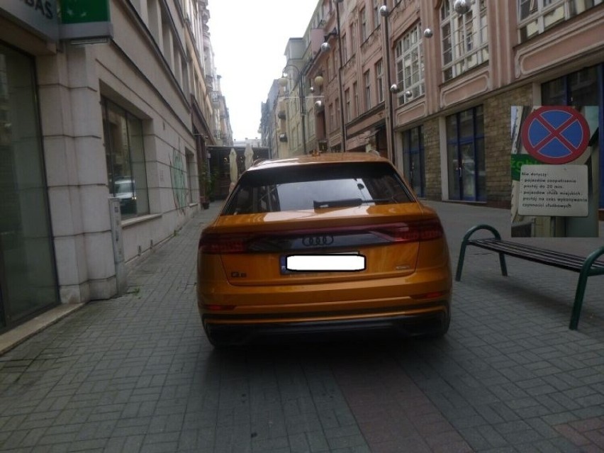 Mistrzowie parkowania 2022 w Katowicach! Jak NIE parkować w Katowicach? Zobacz galerię niechlubnych zdjęć