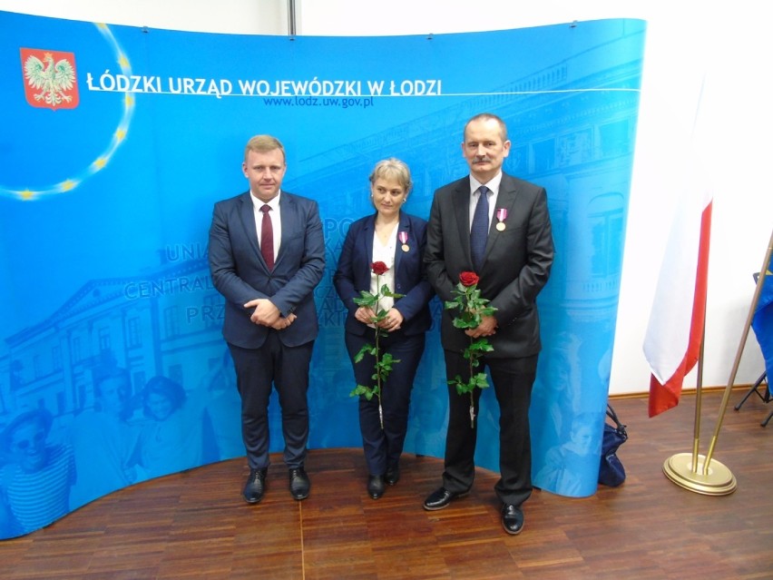Pracownicy PUP w Radomsku z Medalami za Długoletnią Służbę