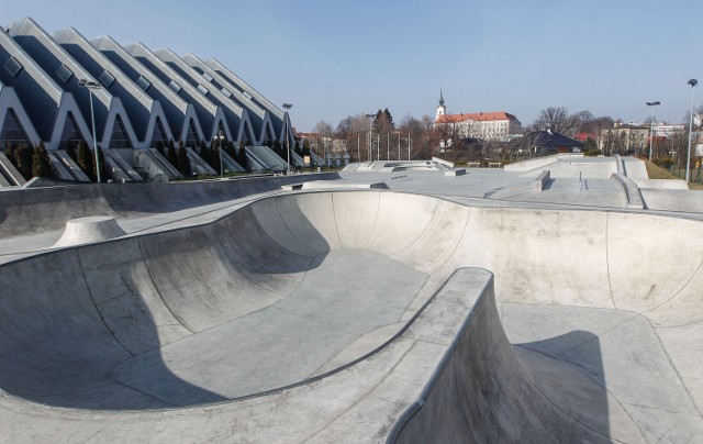 Projekt: Zadaszenie pneumatyczne skateparku na Podpromiu
Liczba głosów: 2268
Wartość: 800 tys. zł