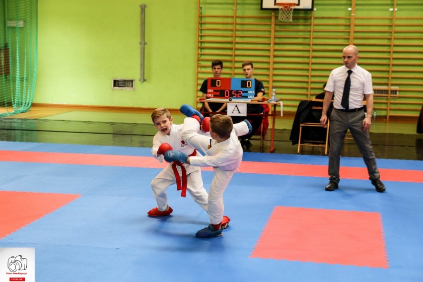 SPORT: Turniej Karate Dzieci i Młodzieży o Puchar Burmistrza Kobylina [GALERIA]