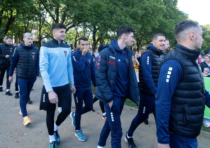 Trening z piłkarzami Pogoni Szczecin na Jasnych Błoniach