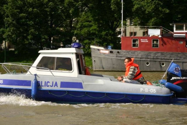 Wrocławska policja wodna apeluje o ostrożność