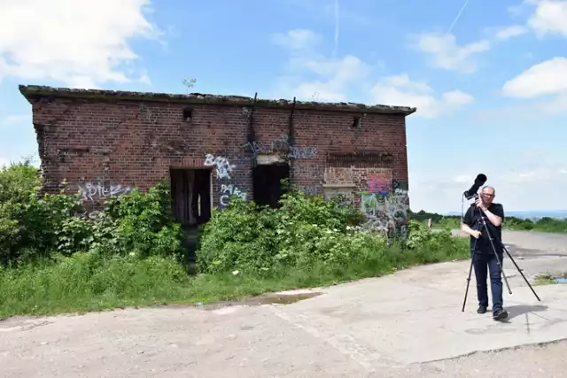 Ruina radiostacji w Stanisławowie straszy swoim widokiem.