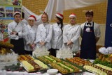 Powiatowa Prezentacja Tradycji Bożonarodzeniowych we Wręczycy Wielkiej [ZDJĘCIA] Panie z Kół Gospodyń Wiejskich przygotowały pyszne potrawy
