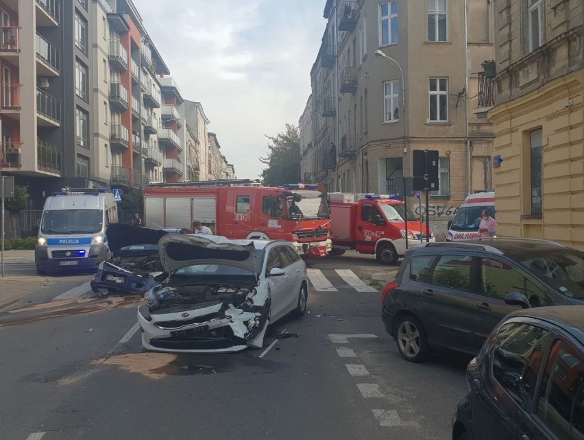 Groźny wypadek w centrum Łodzi. Po godz. 12 na skrzyżowaniu...