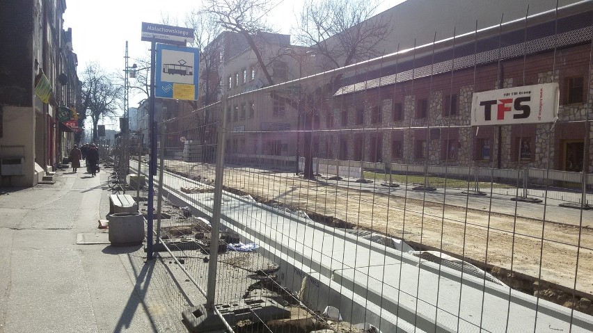 Sosnowiec: trwa remont torów na ul. Małachowskiego. W poniedziałek koniec prac przy Ślimaku [FOTO]