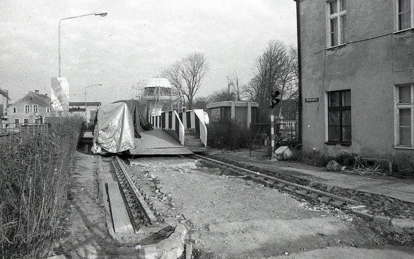 Port morski w Darłowie. Tak wyglądał w latach 80. i 90. [ZDJĘCIA]