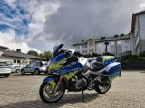Dwa nowe motocykle trafiły do kartuskich policjantów. „Rozpędzają się do setki w trzy sekundy”