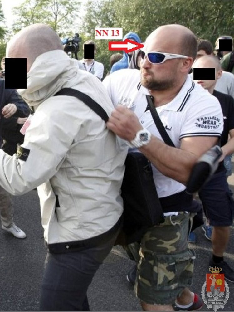 Policja szuka zadymiarzy z Euro 2012. Sprawdź, czy ich rozpoznajesz! [ZDJĘCIA]