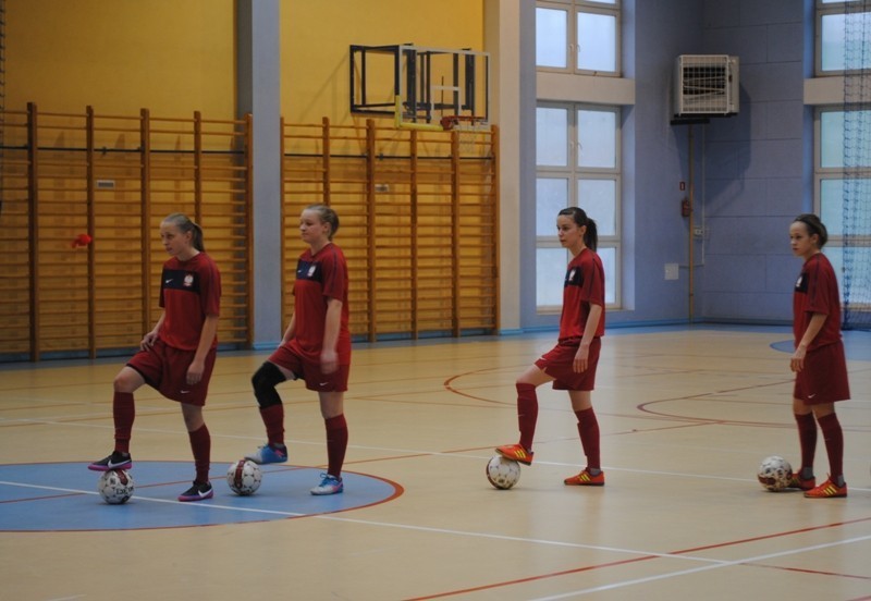 Pierwsze zgrupowanie reprezentacji Polski kobiet w futsalu odbyło się w Racocie