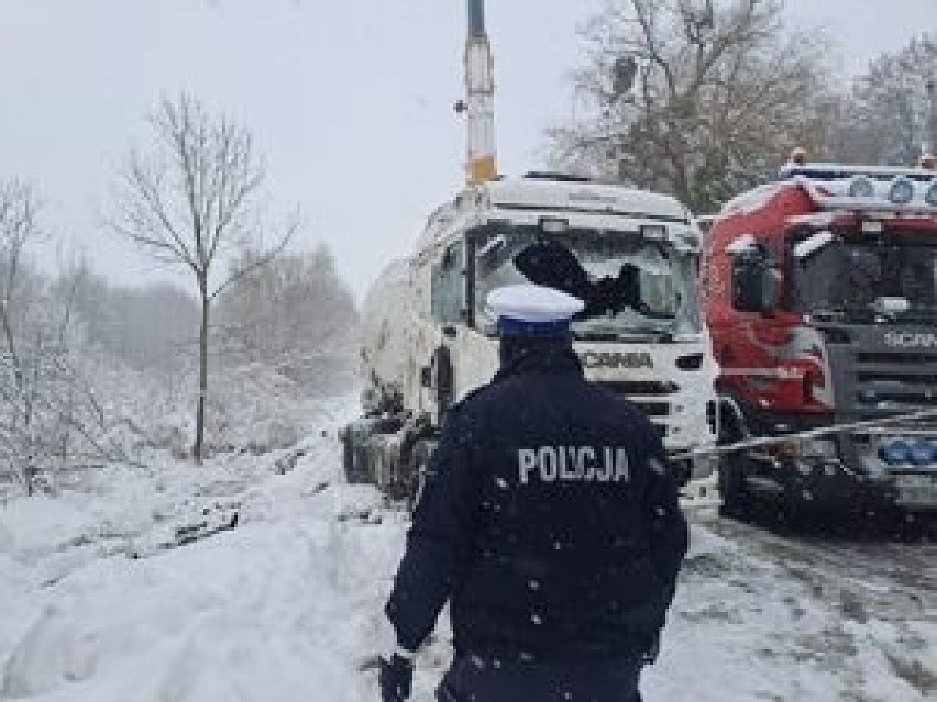 Zima daje się we znaki kierowcom w woj. lubelskim