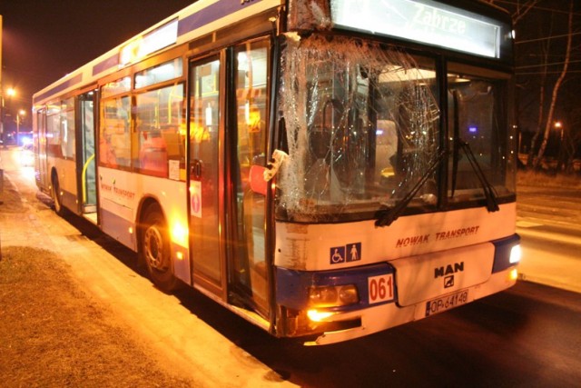 Zderzenie autobusu w Zabrzu