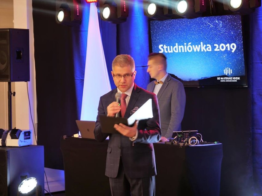 Studniówka 2019. Bal Maturalny ZSM-E w Żywcu [ZDJĘCIA]