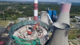 W Elektrowni Łagisza w Będzinie wyburzają 160-metrowy komin WIDEO