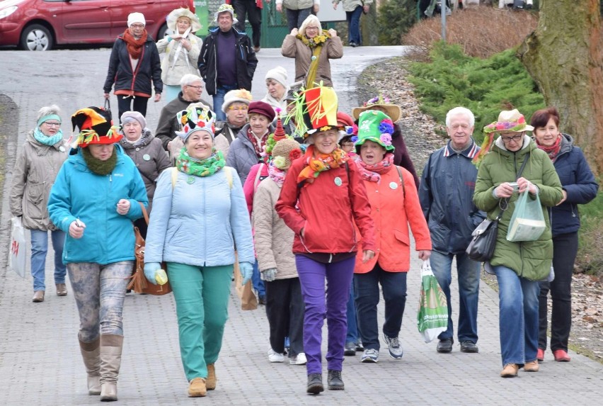 Członkowie U3W w Malborku powitali wiosnę w Parku Miejskim