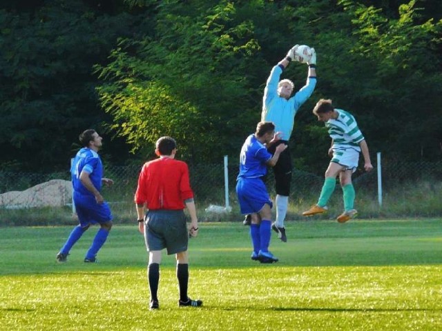 Sparta Lubliniec jesienią przegrała z Polonią Poraj 0:2