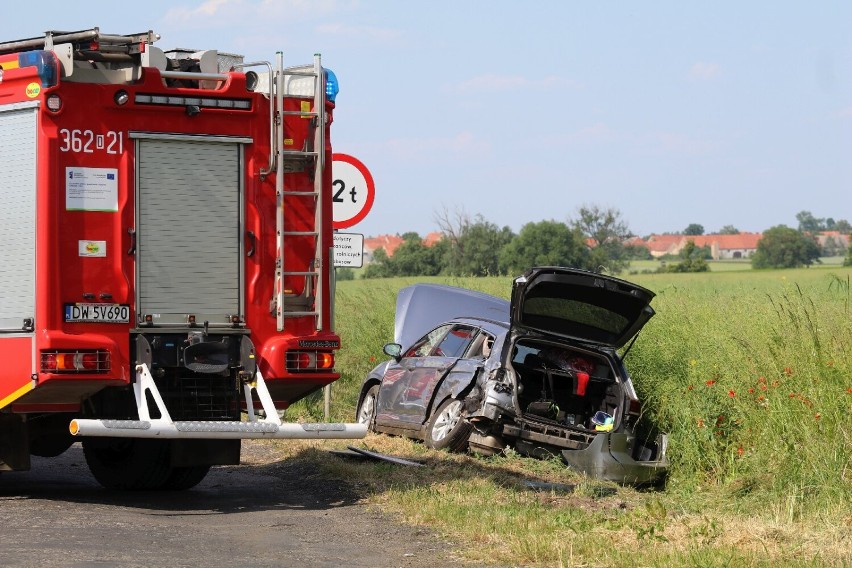 Wypadek na drodze z Koskowic do Grzybian, zobaczcie zdjęcia