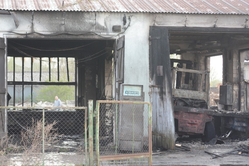 Pożar tartaku w Warlubiu. W akcji dziewięć zastępów straży pożarnej [wideo, zdjęcia]