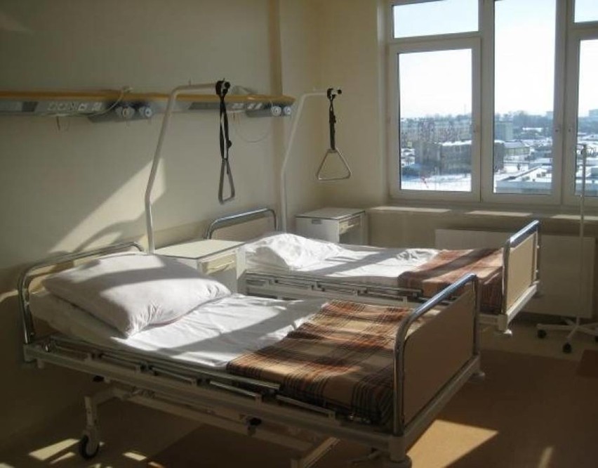 Wielkopolskie szpitale dysponują 631 łóżkami dla pacjentów z COVID-19. Zajętych jest 411