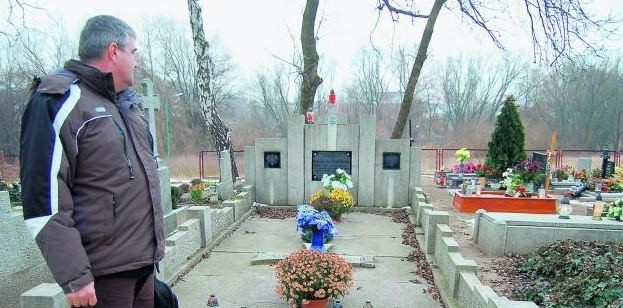 Kazimierz Taberski przyznaje, że groby powstańcze wymagają renowacji