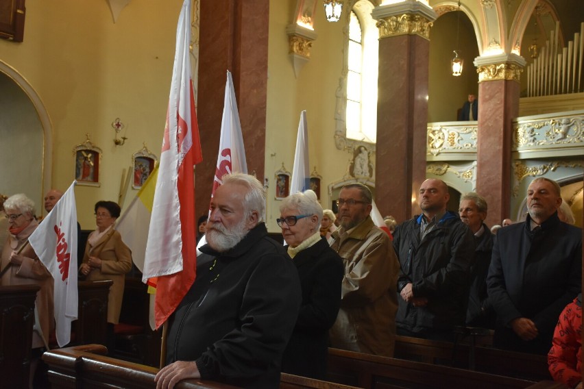 Pleszewska "Solidarność" uczciła pamięć ks. Jerzego Popiełuszki podczas uroczystej mszy św