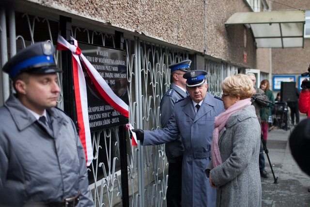 Policja w Łodzi upamiętniła ofiary zbrodni Katyńskiej [ZDJĘCIA]