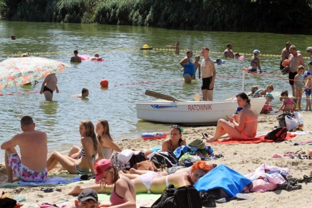 Aplikacja Bezpieczne Kąpieliska pozwala sprawdzić gdzie bezpiecznie wypoczywać.