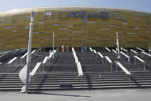 Hydrobudowa, generalny wykonawca stadionu PGE Arena Gdańsk, miał ...