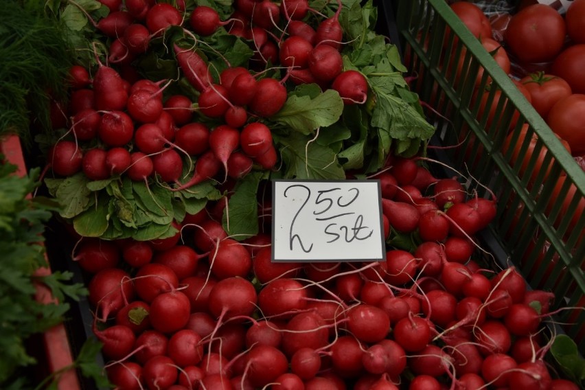 Targowisko w Wejherowie. Sprawdź ceny warzyw i owoców| ZDJĘCIA