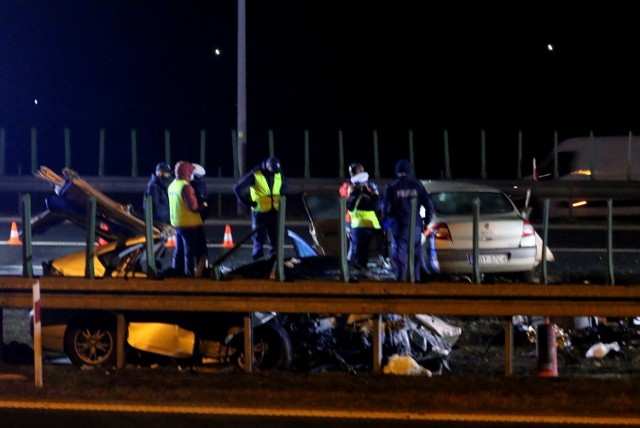 Dramat rozegrał się 19 lutego około godziny 16.30, na drodze S3, tuż przy zjeździe z Polkowic do Głogowa