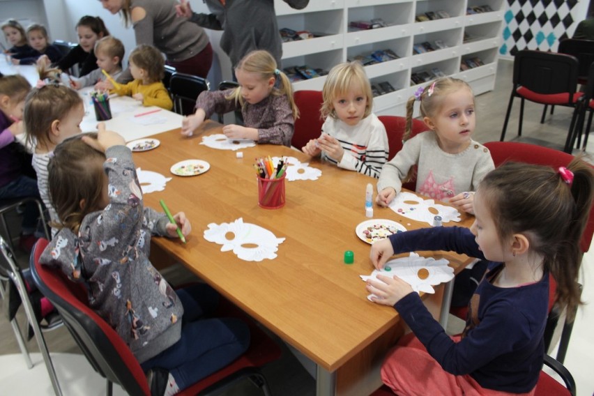 Wolsztyn: warsztaty edukacyjne "B - jak biblioteka"